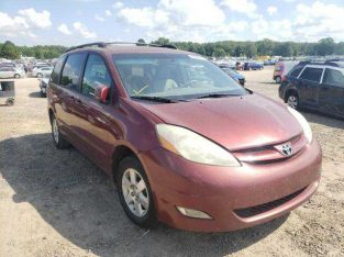 Toyota sienna