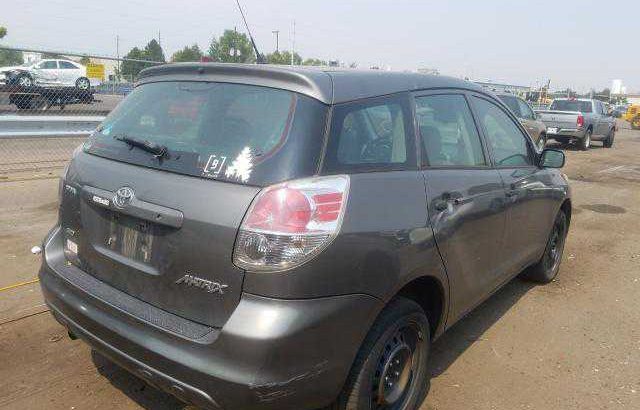 2004 Toyota Matrix