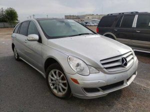 2007 Mercedes Benz R 350 GOING FOR N450,000