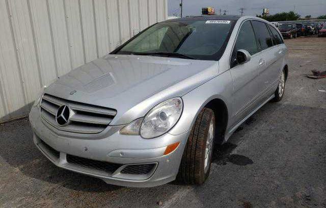 2007 Mercedes Benz R 350 GOING FOR N450,000