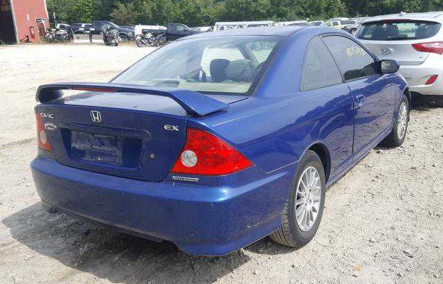2005 Honda Civic Going for N300,000