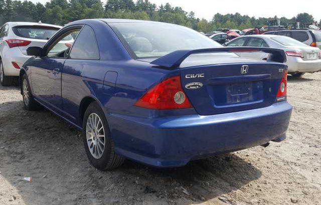 2005 Honda Civic Going for N300,000