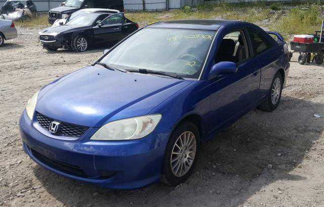 2005 Honda Civic Going for N300,000