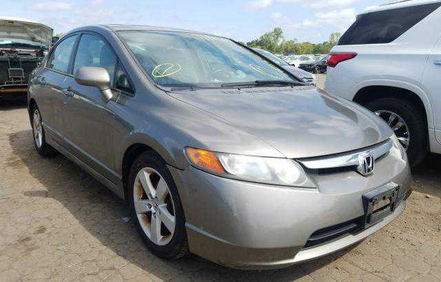 2006 Honda civic going for N400,000 EX