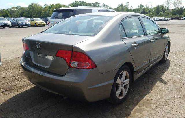 2006 Honda civic going for N400,000 EX