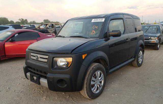 2008 Honda Element going for N450,000