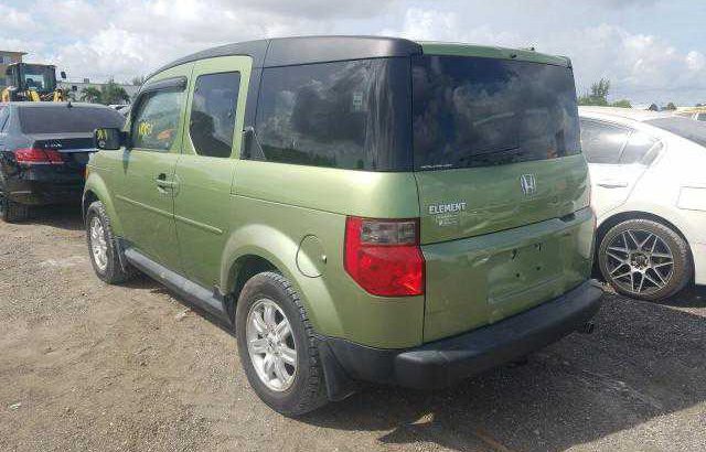 2006 Honda Element Ex going for N400,000