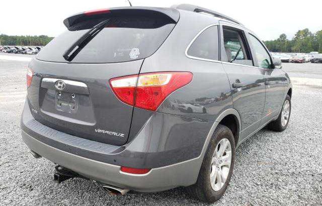 2011 Hyundai Veracruz going for N450,000