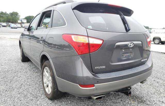 2011 Hyundai Veracruz going for N450,000