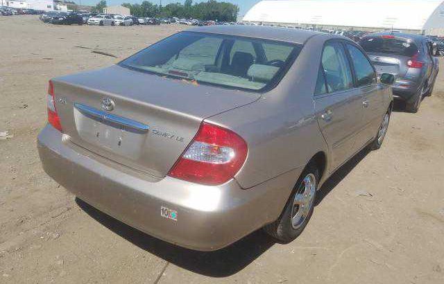2002 TOYOTA CAMRY LE For Sale Going For N250,000