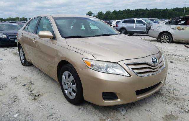 2010 TOYOTA CAMRY BASE For Sale Going For N500,000