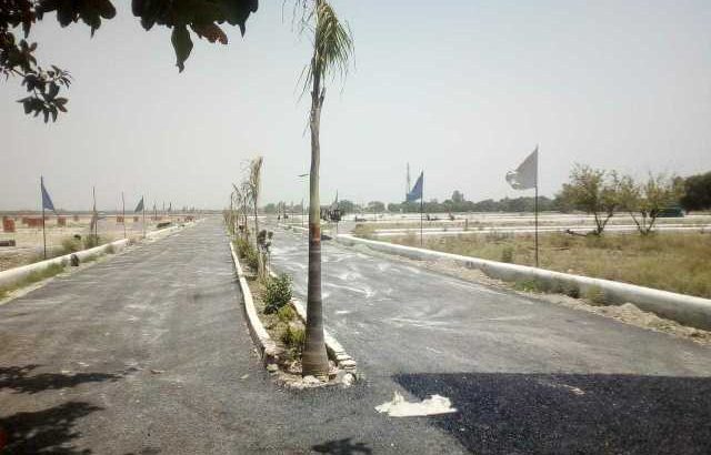 Amausi railway station