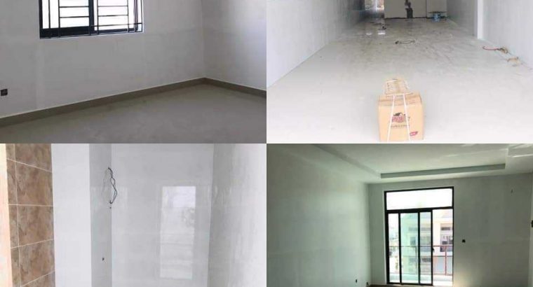 អាជីវកម្ម ជិតផ្សារ KC ពោធិ៍ចិនតុង សាងសង់រួច95%