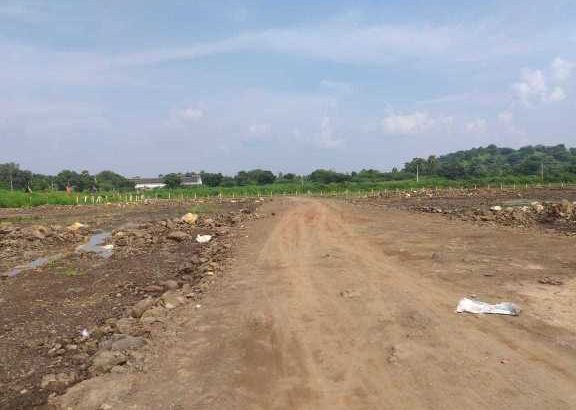 plot for sales at airport road ,kolamuru