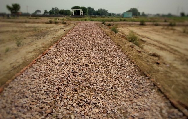 plot of low budget available serious buyers contact