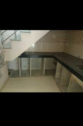 individual house 4 rooms, let bath, kitchen