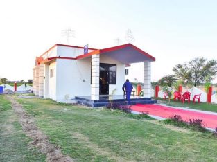 Resortme Plot only 2.80 lac me 100 Gaj