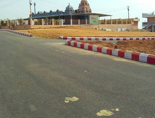 plot resale just 300metres to ZOOPARK at shadnagar