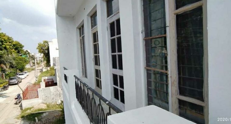 8 marla kothi for sale