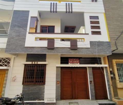 SAADI TOWN HOUSE FOR 120GZ BARND NEW