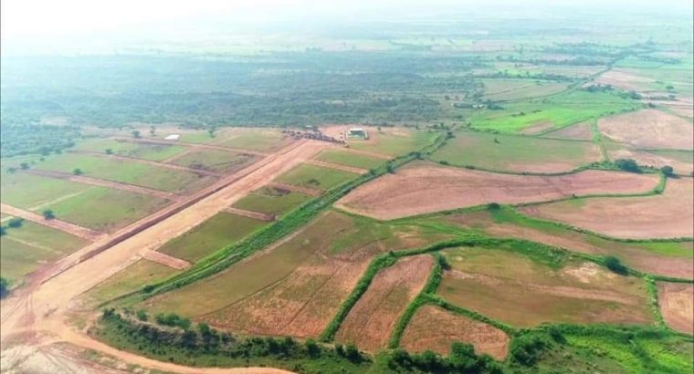 Enjoy a luxurious living experience in the most choicest block of Capital Smart City!

✅  Exclusive