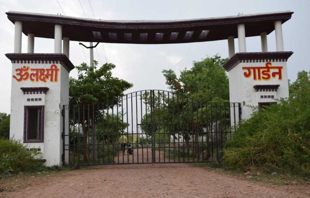 Gwalior road Agra main plot 5.5 lakh 6.5 lakh main jaldi kare