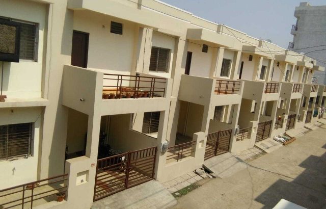 आपका अपना मकान।

अब नही तो कब?

13 एकर में फैली 350 इकाइयों की विकसित कॉलोनी