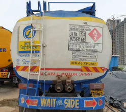 Ashok Leyland, 12 tyre oil& wa